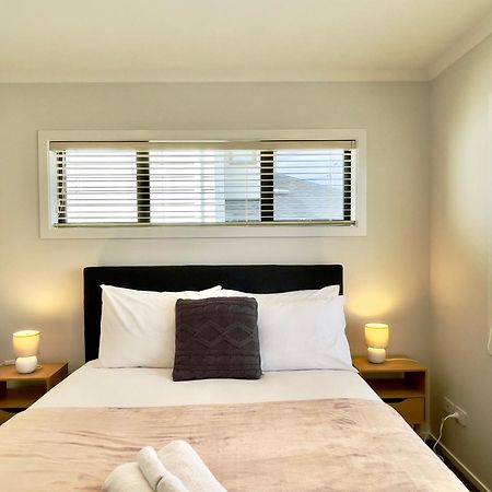Sky Stars Brand-New Comfortable 3 & 4-Bedroom Houses Auckland Extérieur photo