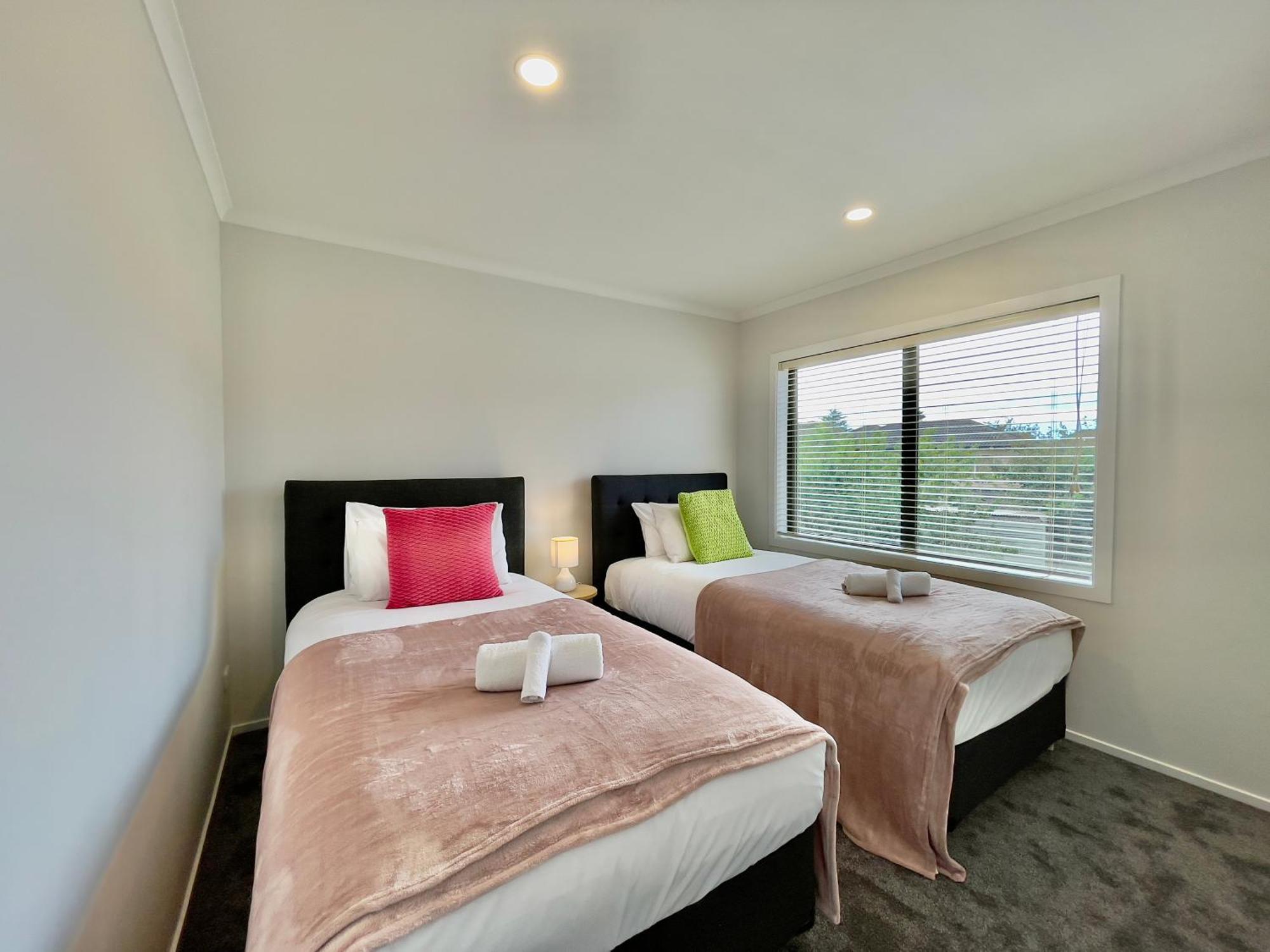 Sky Stars Brand-New Comfortable 3 & 4-Bedroom Houses Auckland Extérieur photo