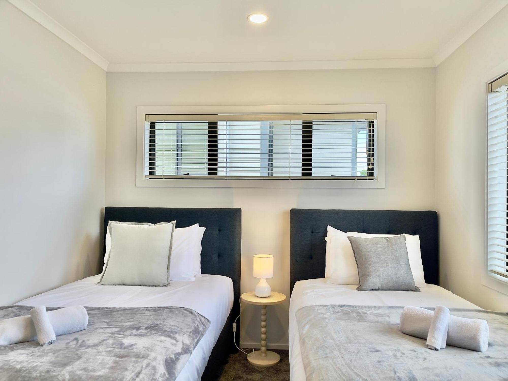 Sky Stars Brand-New Comfortable 3 & 4-Bedroom Houses Auckland Extérieur photo
