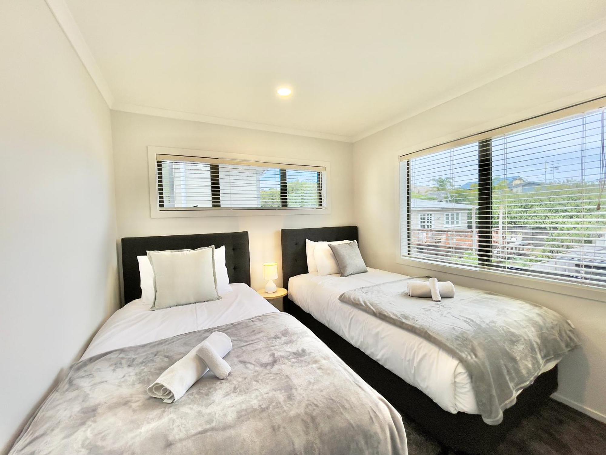 Sky Stars Brand-New Comfortable 3 & 4-Bedroom Houses Auckland Extérieur photo
